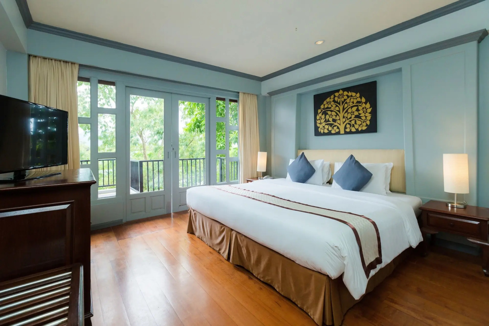 Ma Doo Bua Phuket (มาดูบัวภูเก็ต)