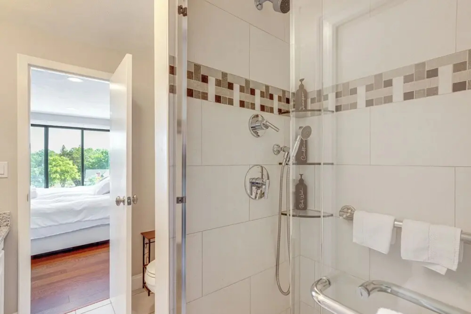 1 Mi to Millyard District: Unit w/ Furnished Porch