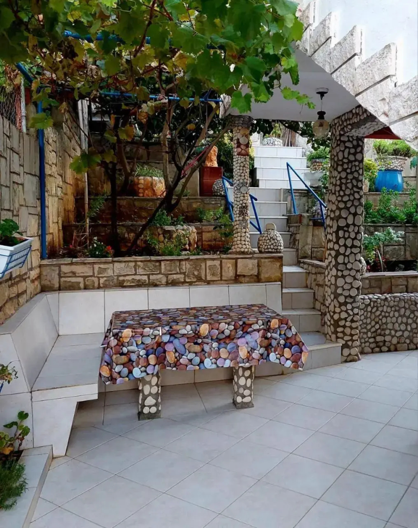 Apartments Ustavdic