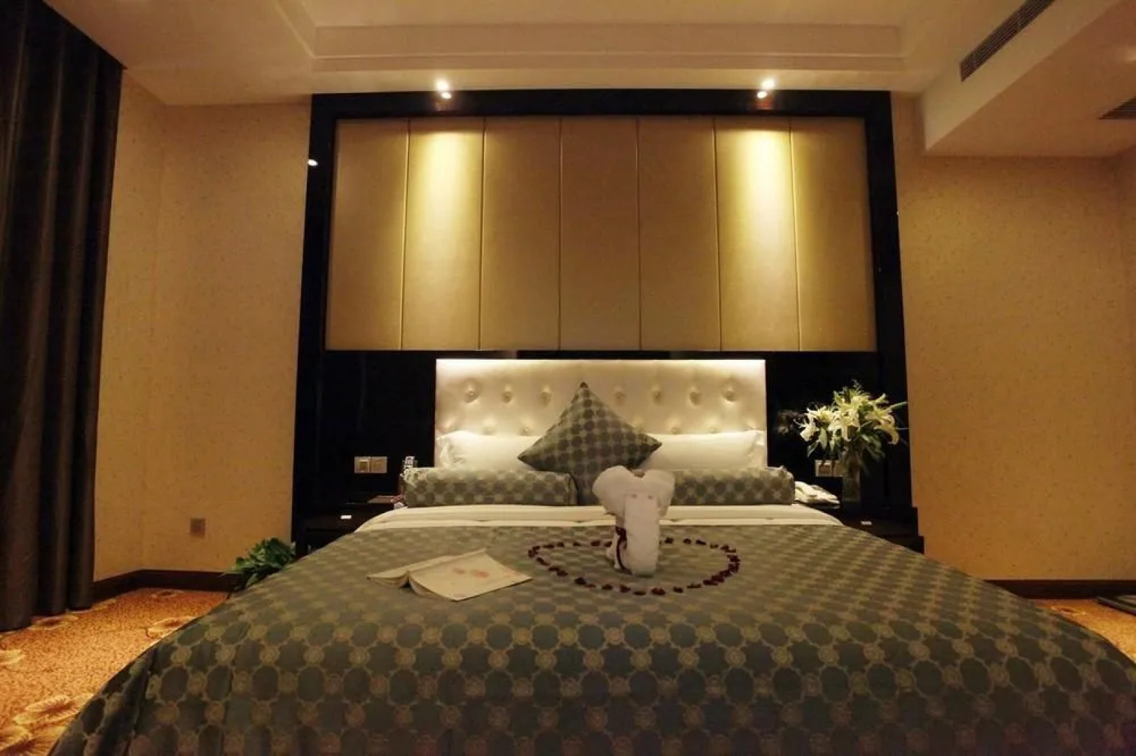 Zhongzhou International Hotel