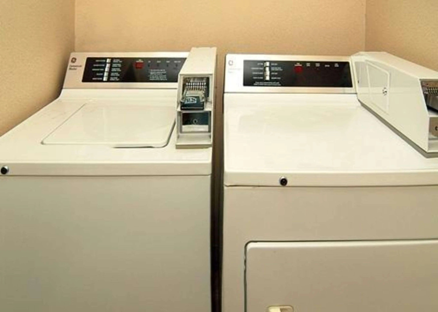 AmericInn by Wyndham Cedar Rapids North