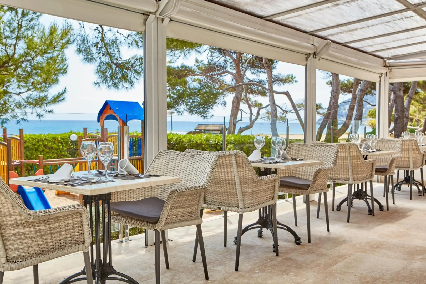 Universal Apartamentos Laguna Garden