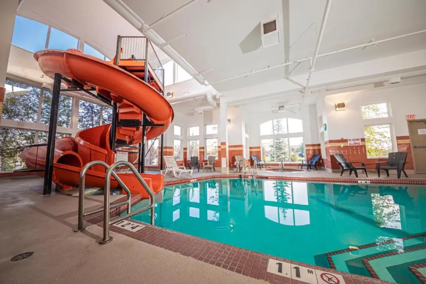 Service Plus Inns and Suites Calgary