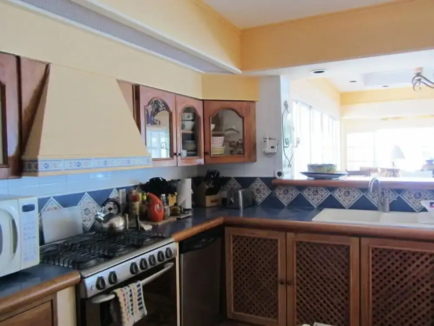 Casa Dos Dolphins 2 Bedroom Villa by Redawning