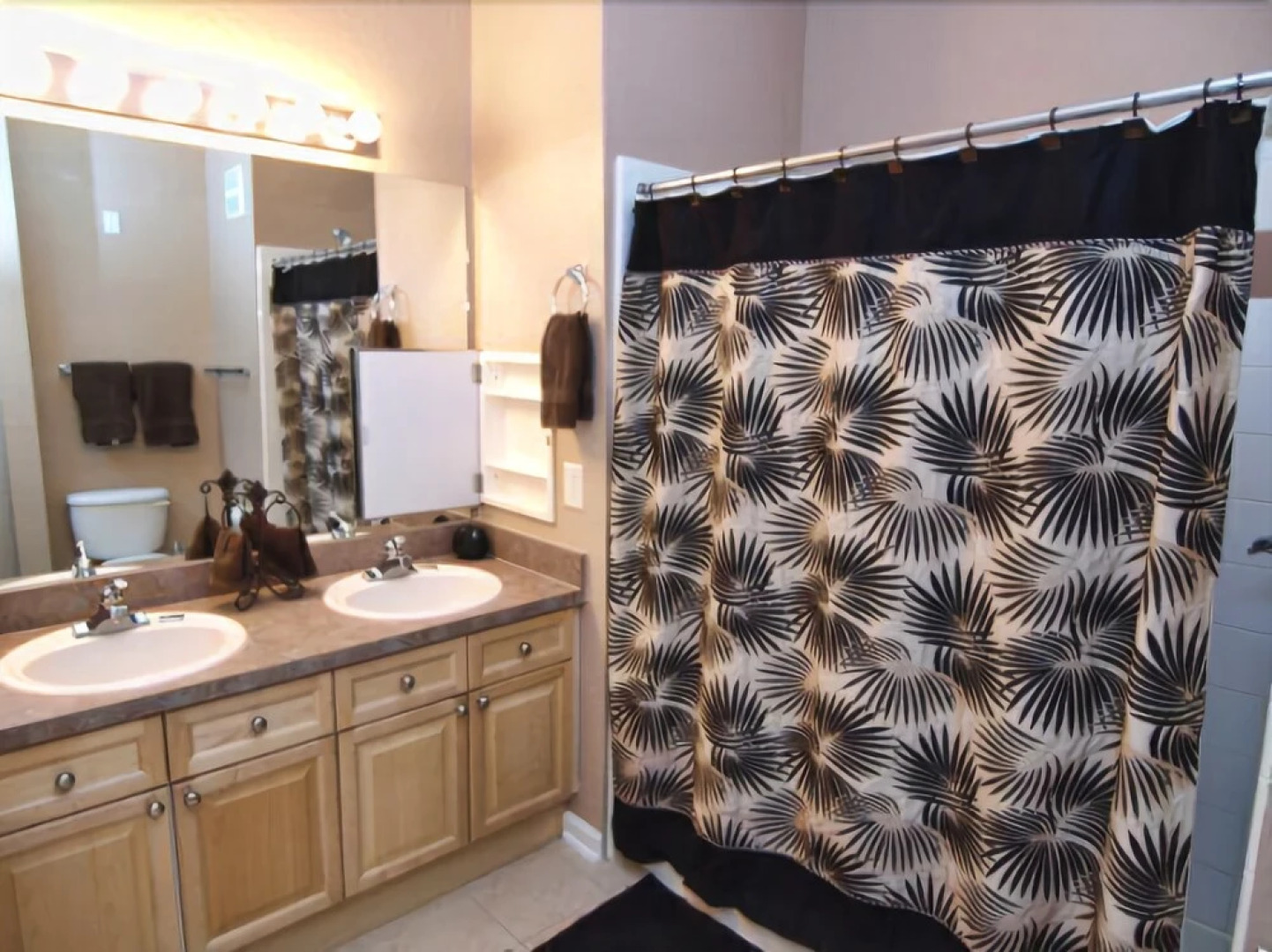 Platinum Poolside Palace