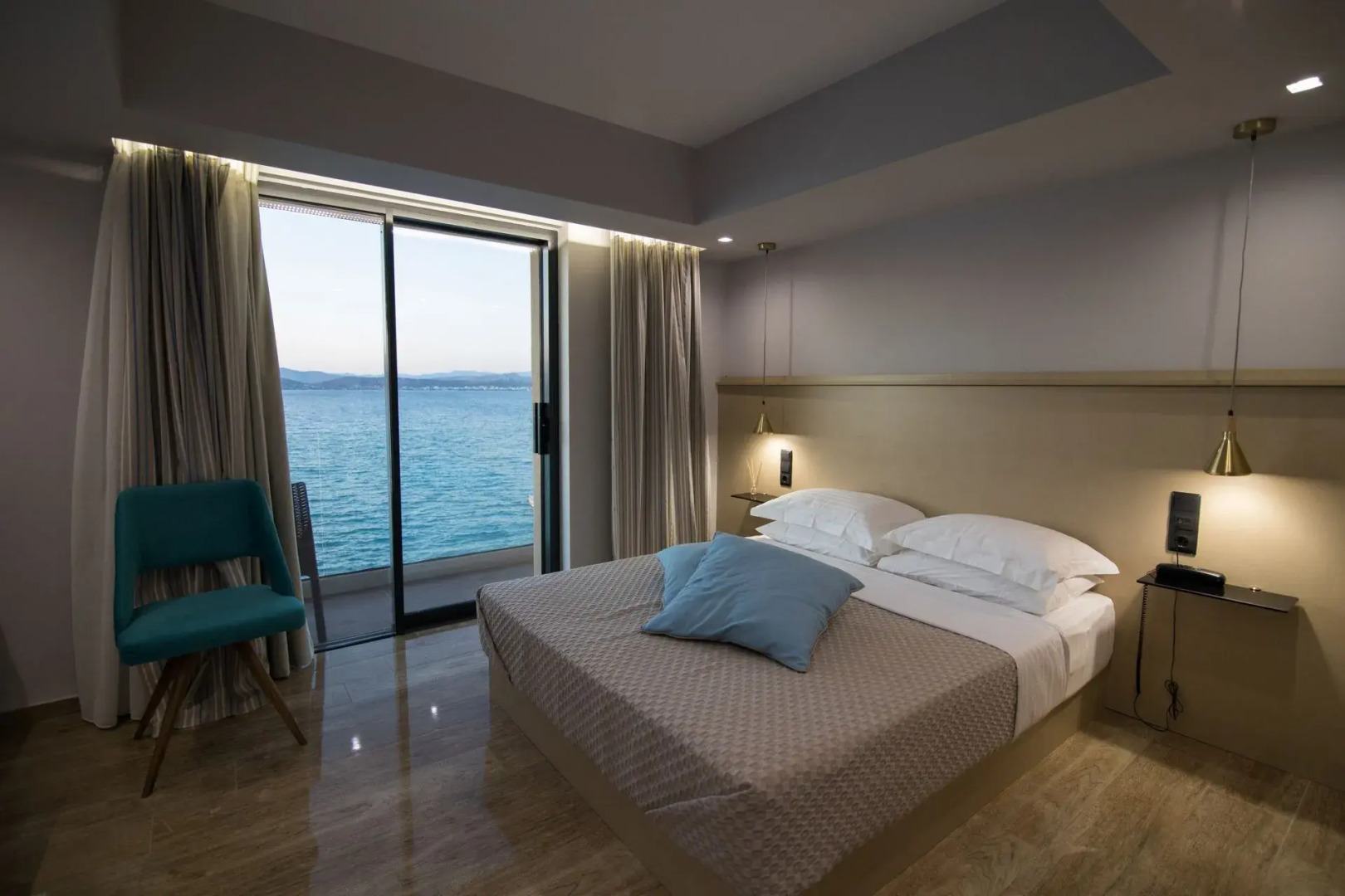 Aianteion Bay Luxury Hotel & Suites