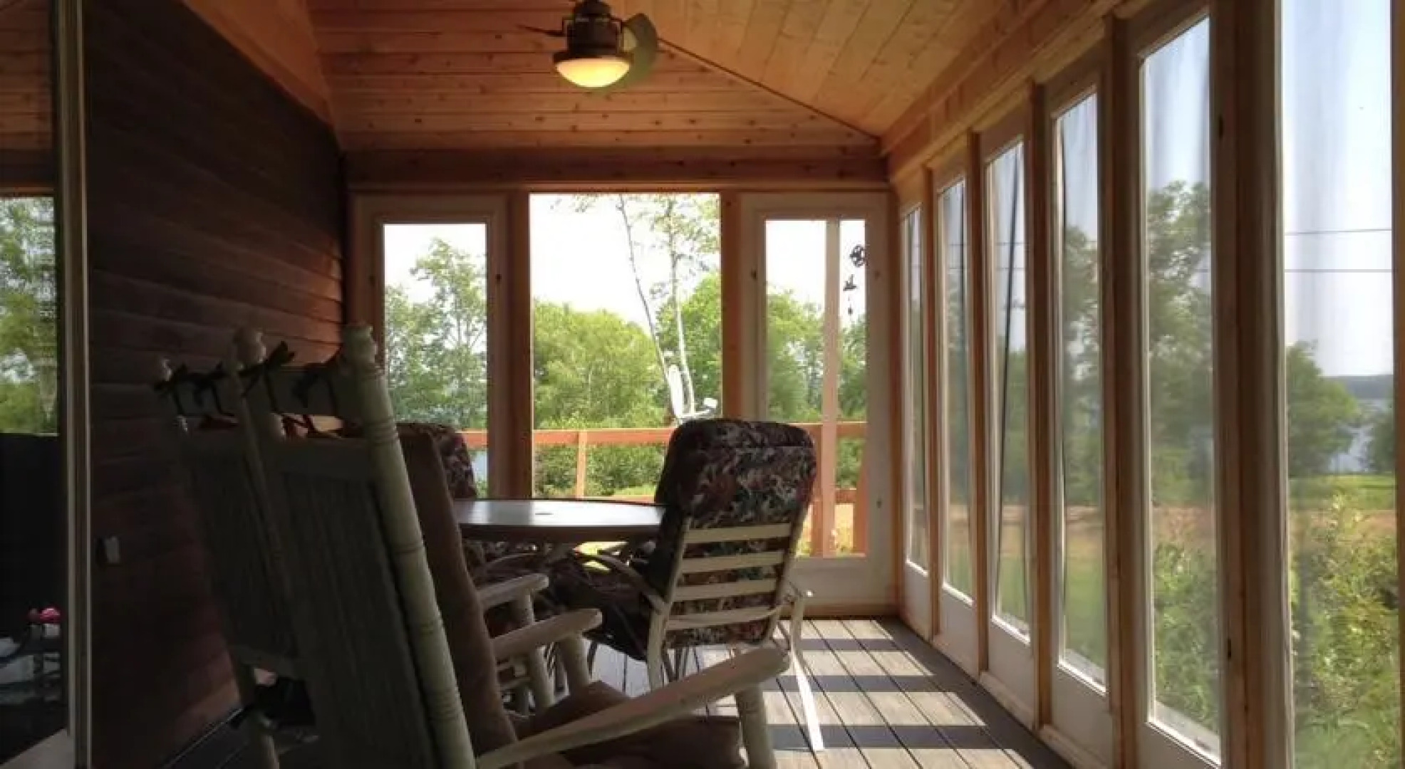 Fort Point Cove Cottage