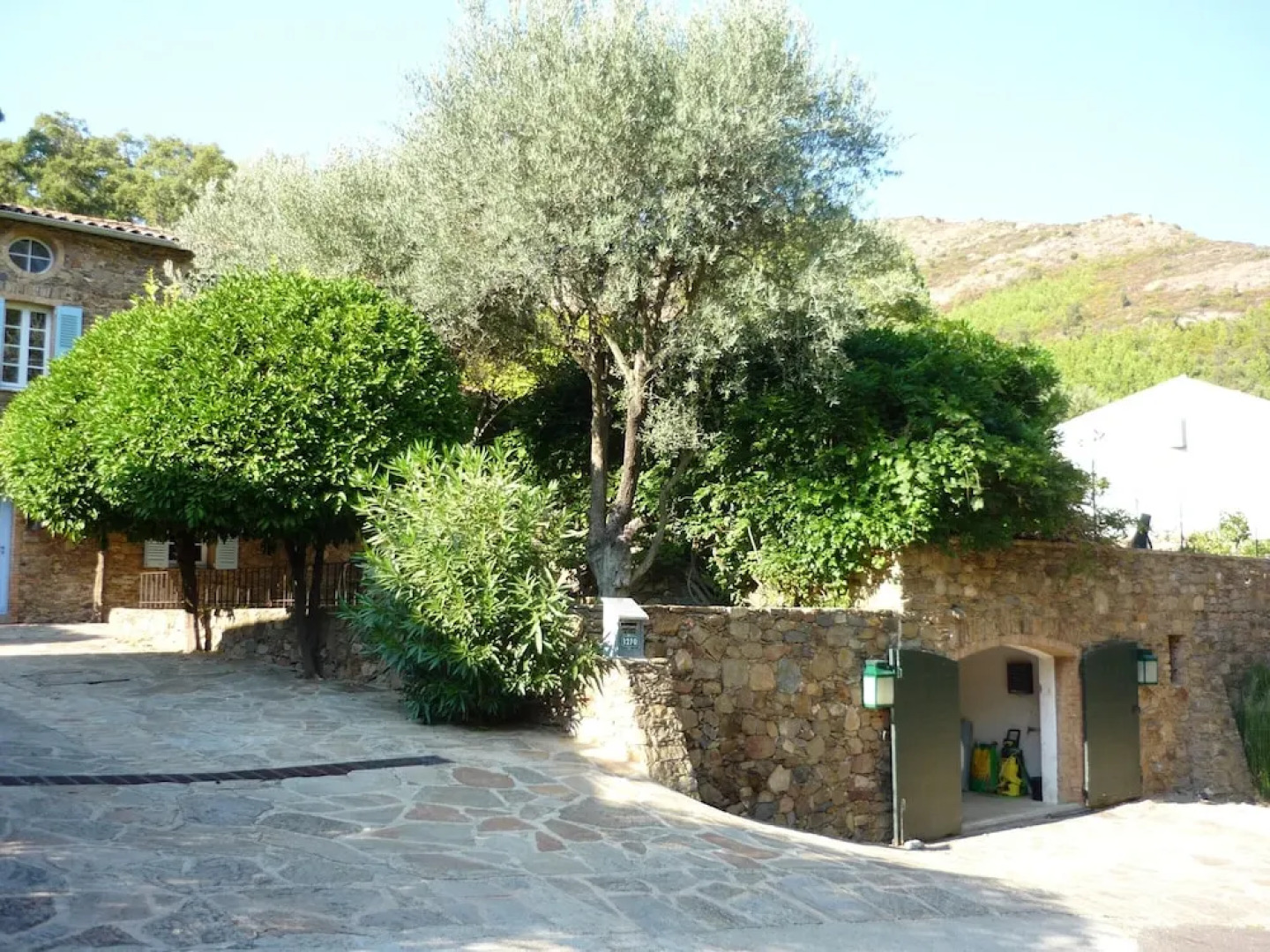 Villa With 5 Bedrooms in La Garde-freinet, With Private Pool, Enclosed
