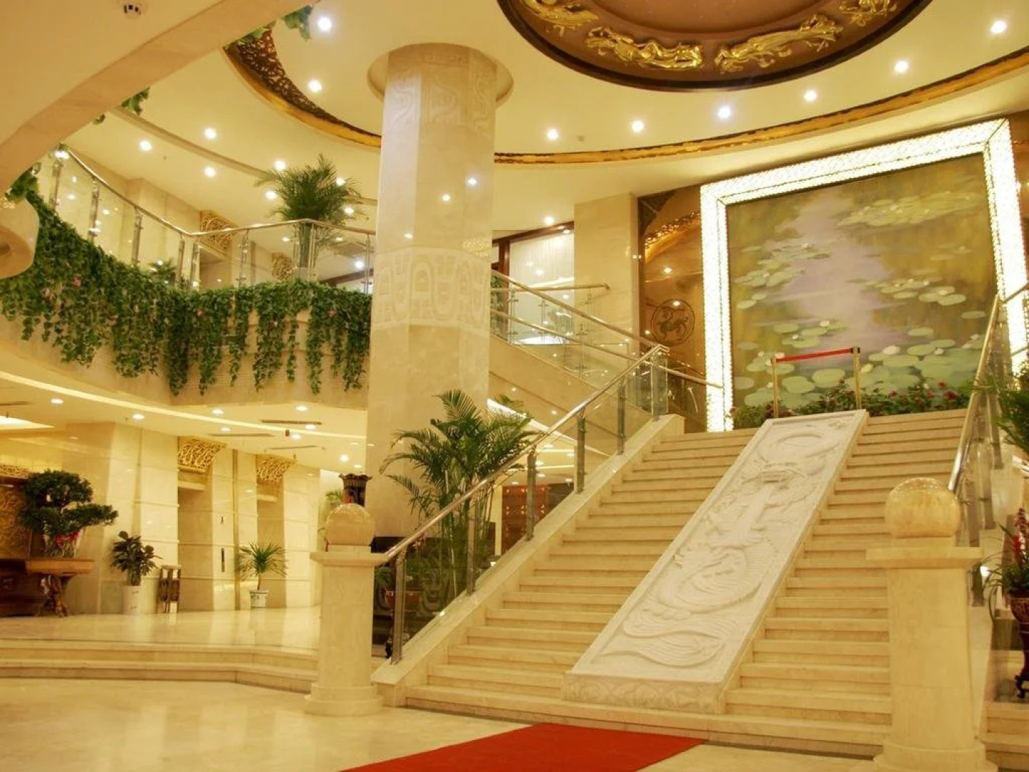 Luoyang Yingtianmen Xinyuan International Hotel (Luoyi Ancient City)