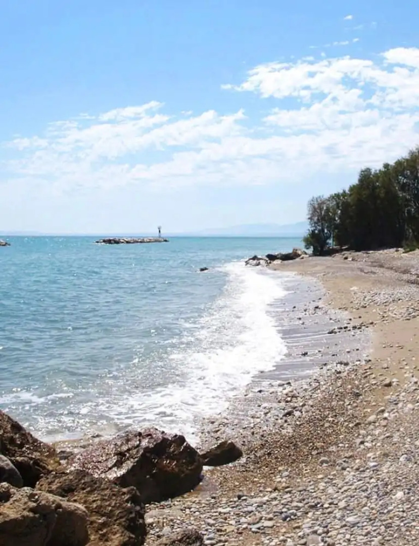 Apartment With in Kiato With Wonderful sea View and Enclos