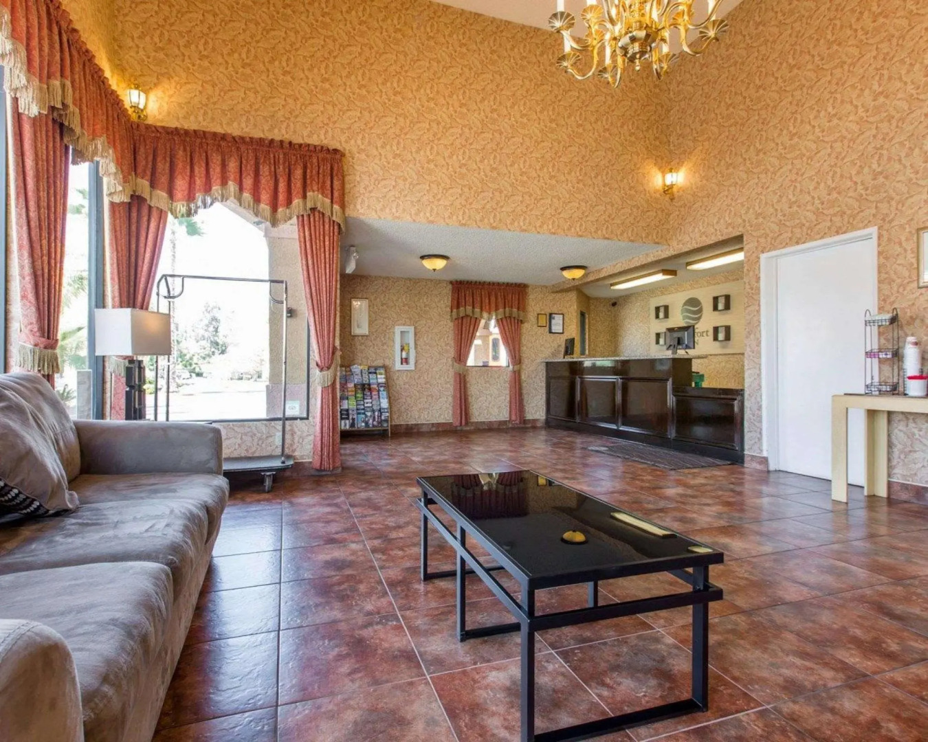 Comfort Inn & Suites Moreno Valley near March Air Reserve Base