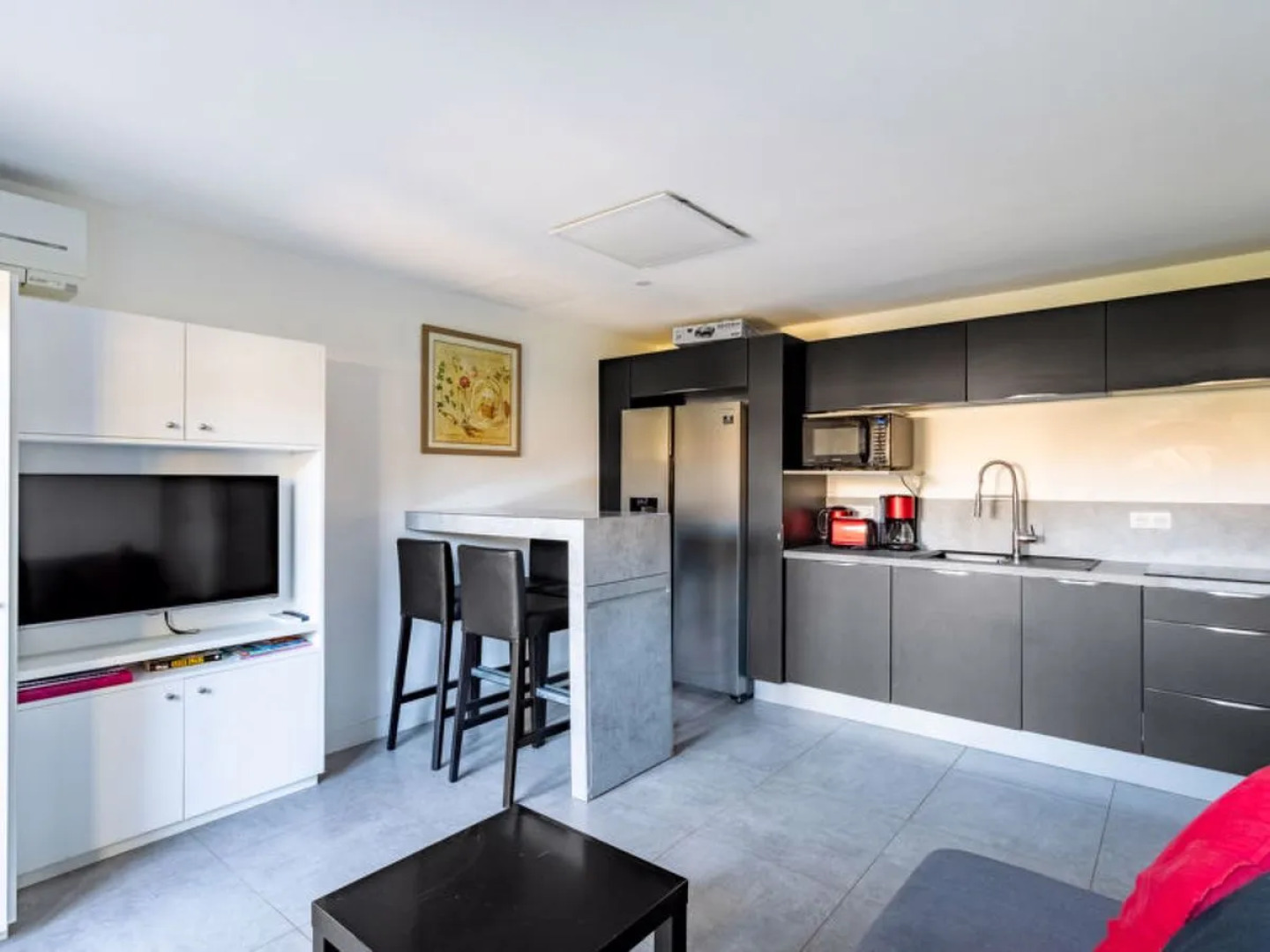 Cap Negre : Domaine de la Pinede 33542