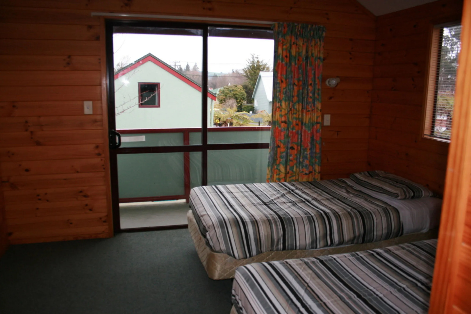 Smoke Lake Hot Springs Lodge and Camp