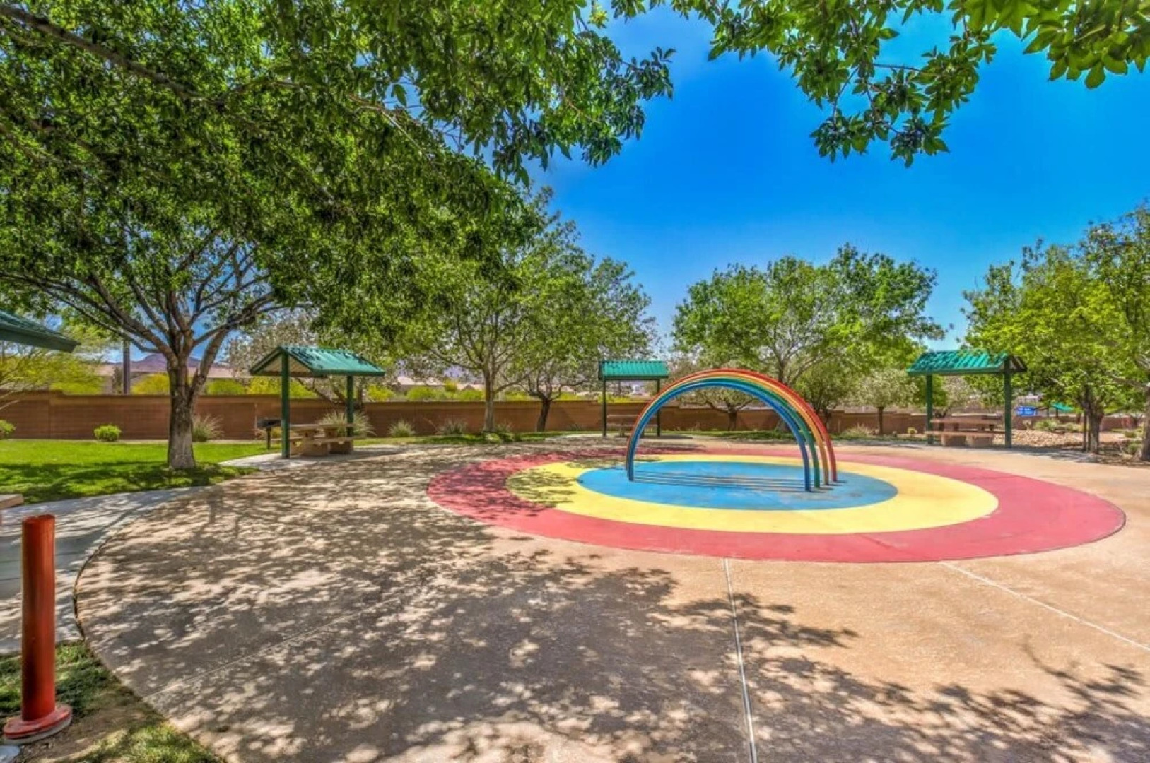 Extended Corporate Beautiful 2 Bedroom Condo With Community Pool Park