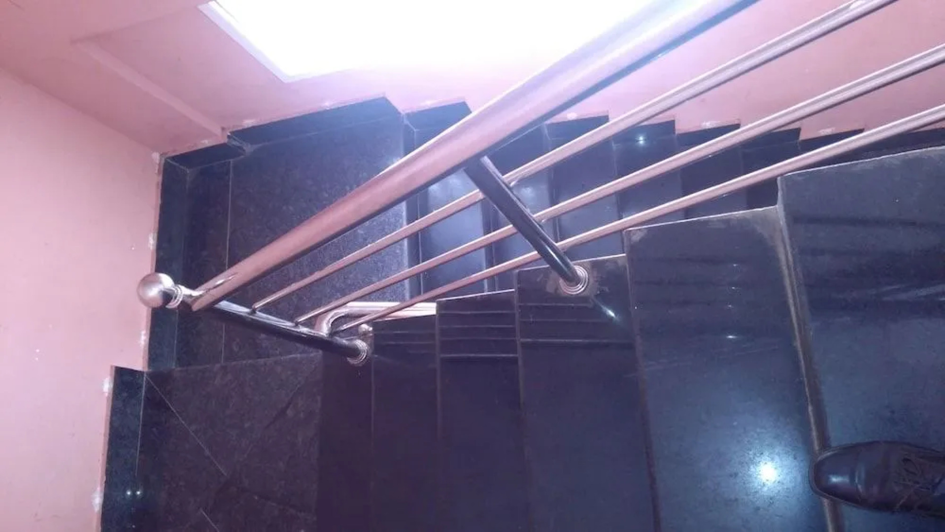 Iroomz Hotel New SS INN