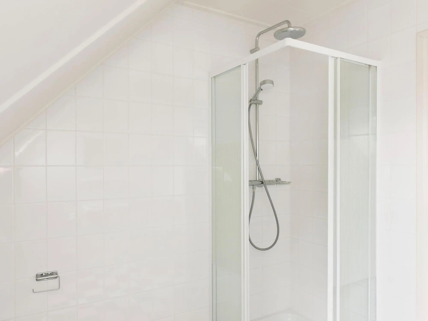 Attractive holiday home in Groningen with outdoor spa