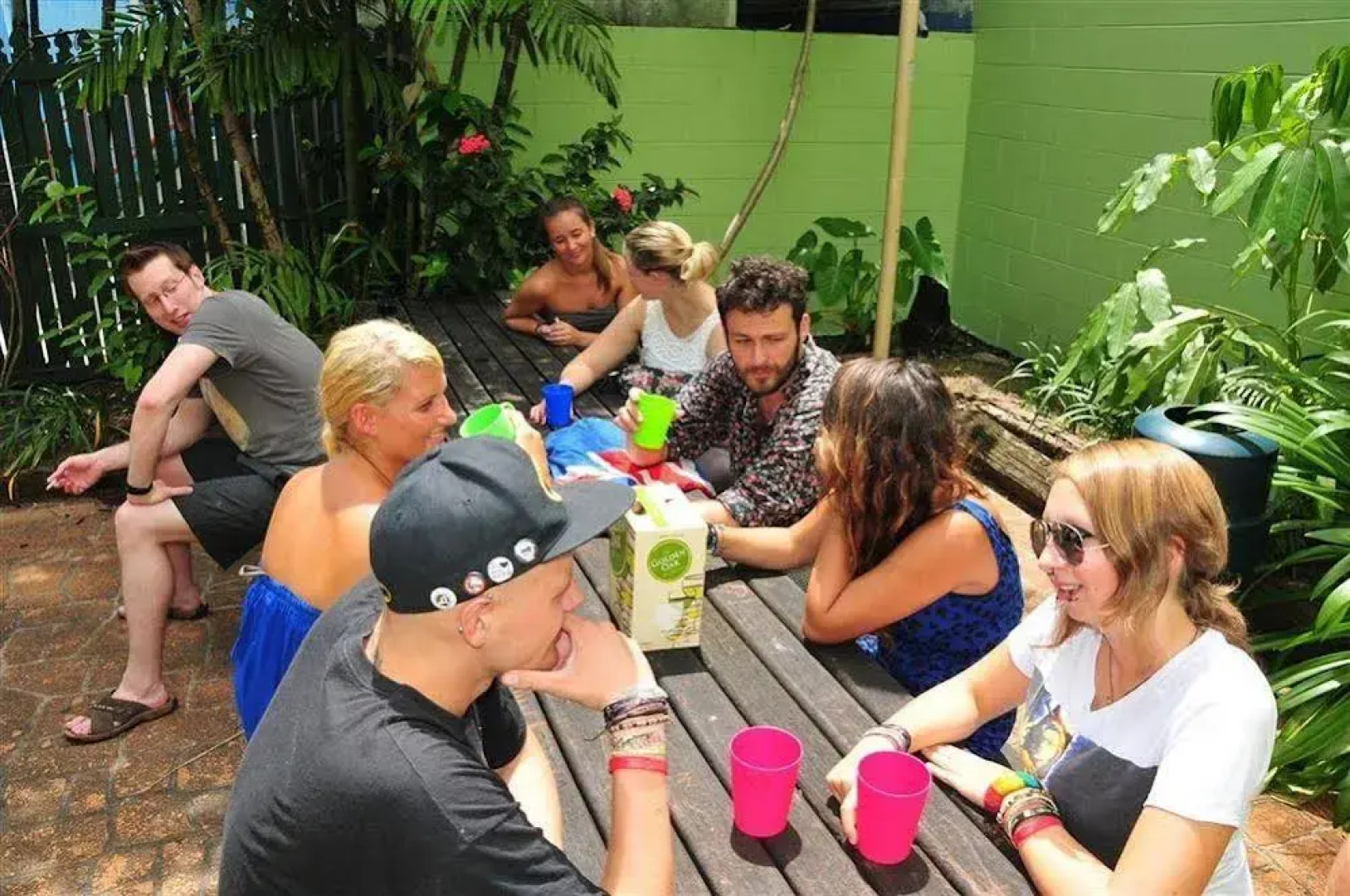 Nomads Esplanade Backpacker