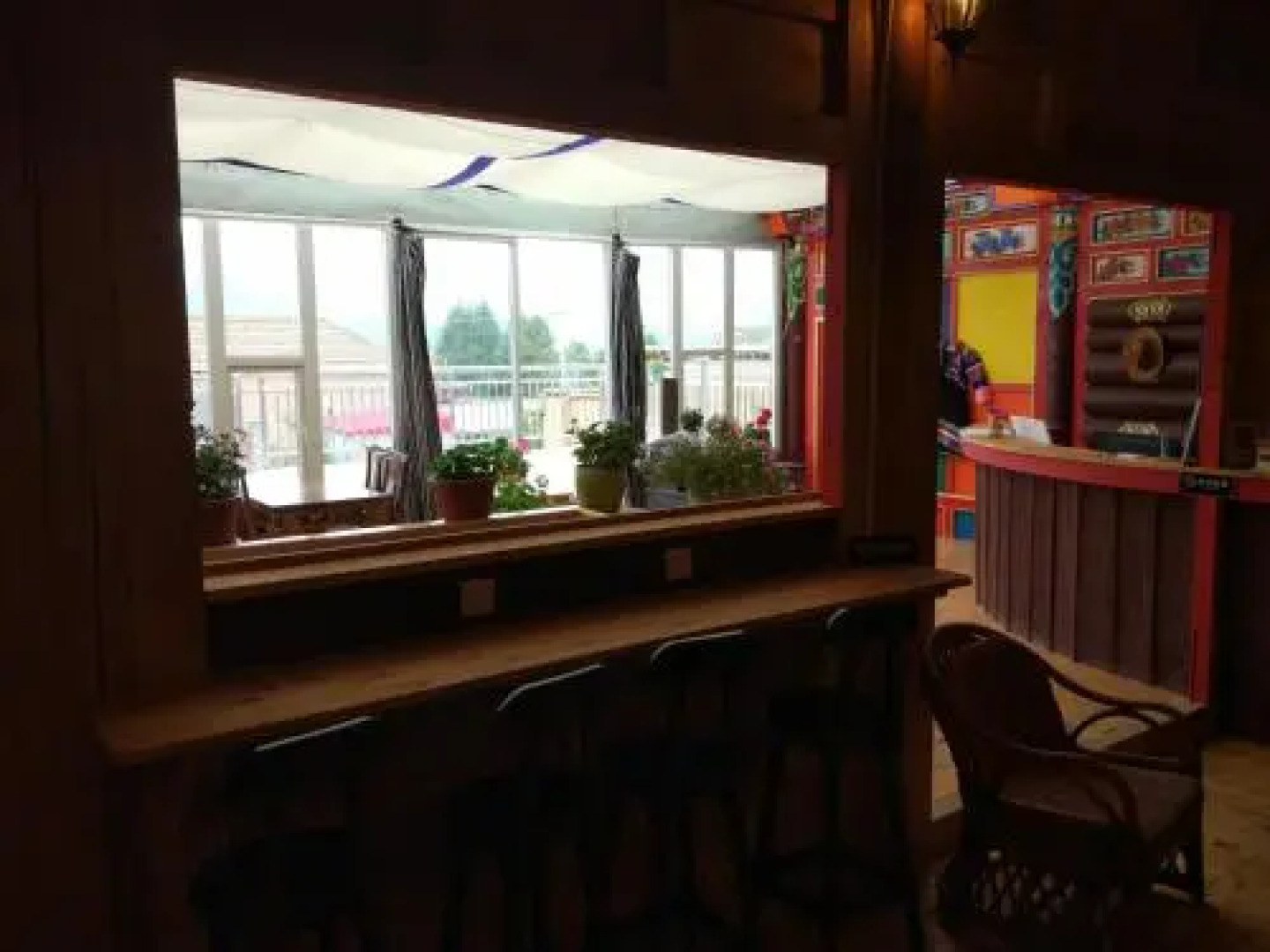 Dzachusama Hostel & Cafe