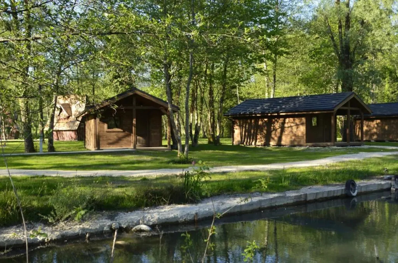 Logis Hôtel les Lodges Du Lac