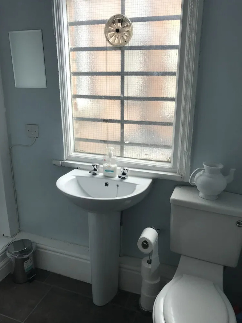 Barlow Place Apartment