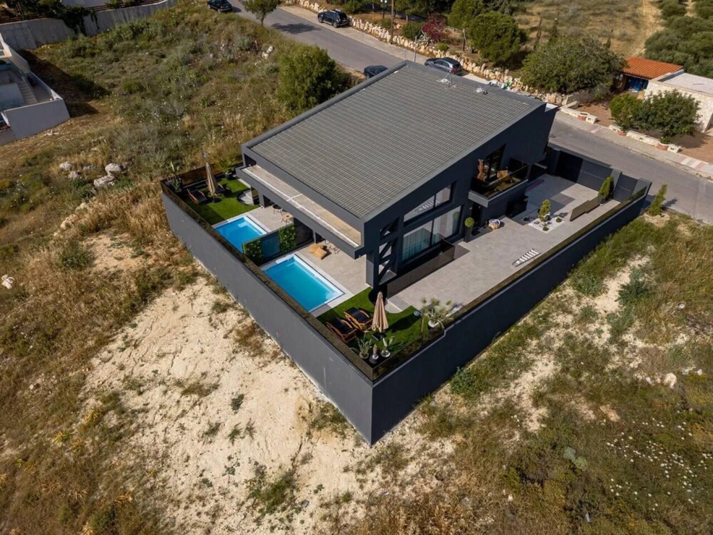 Inviting 4-bed Villa Lia in Vathianos Kampos