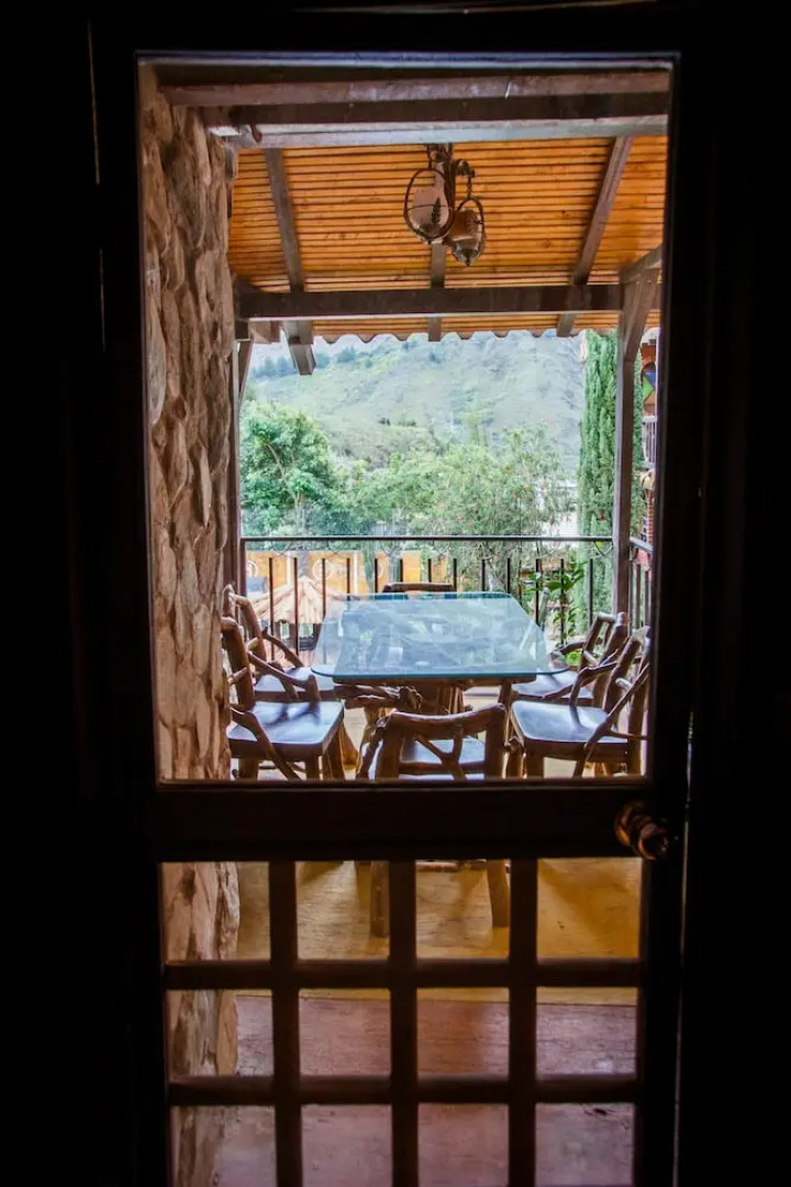 Hosteria Jardines de Chamana