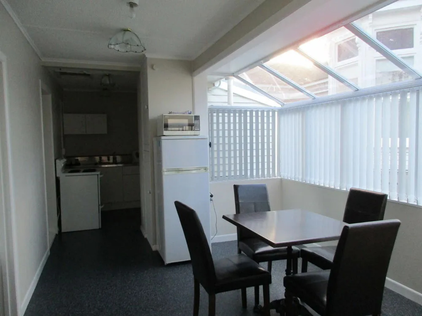 Valmai House & Motel