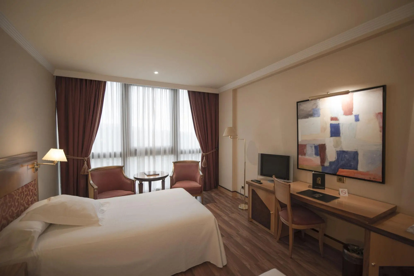 Отель Oca Puerta del Camino