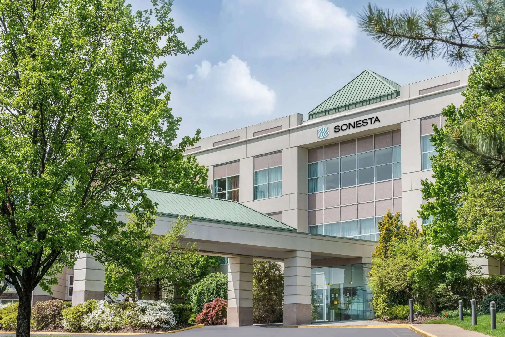 Hamilton Park Hotel & Conference Center