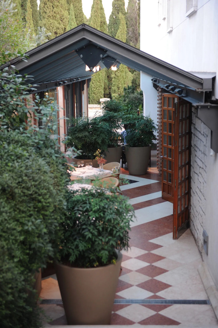 Hotel & Restaurant Milan