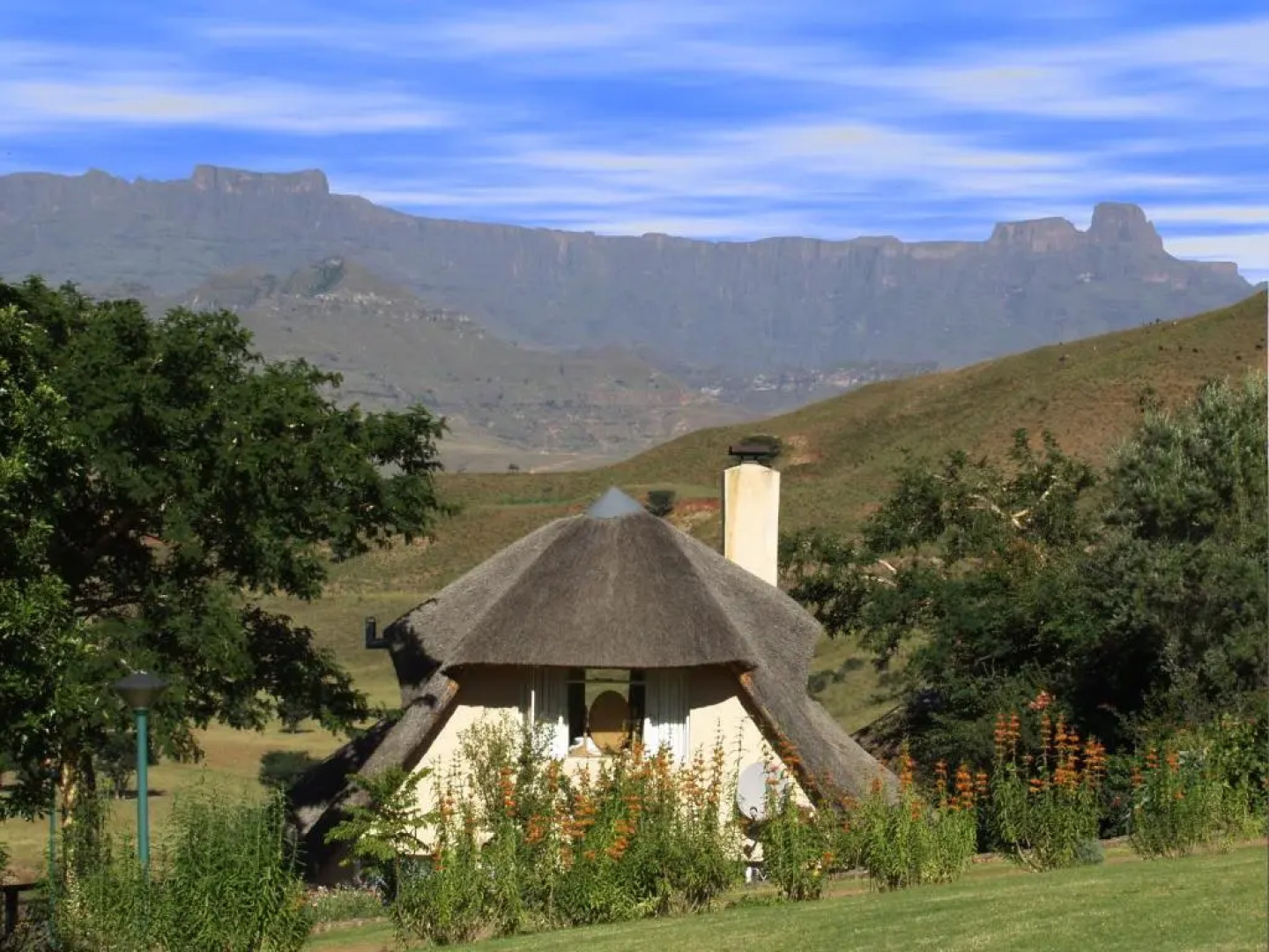 Hlalanathi Drakensberg Resort