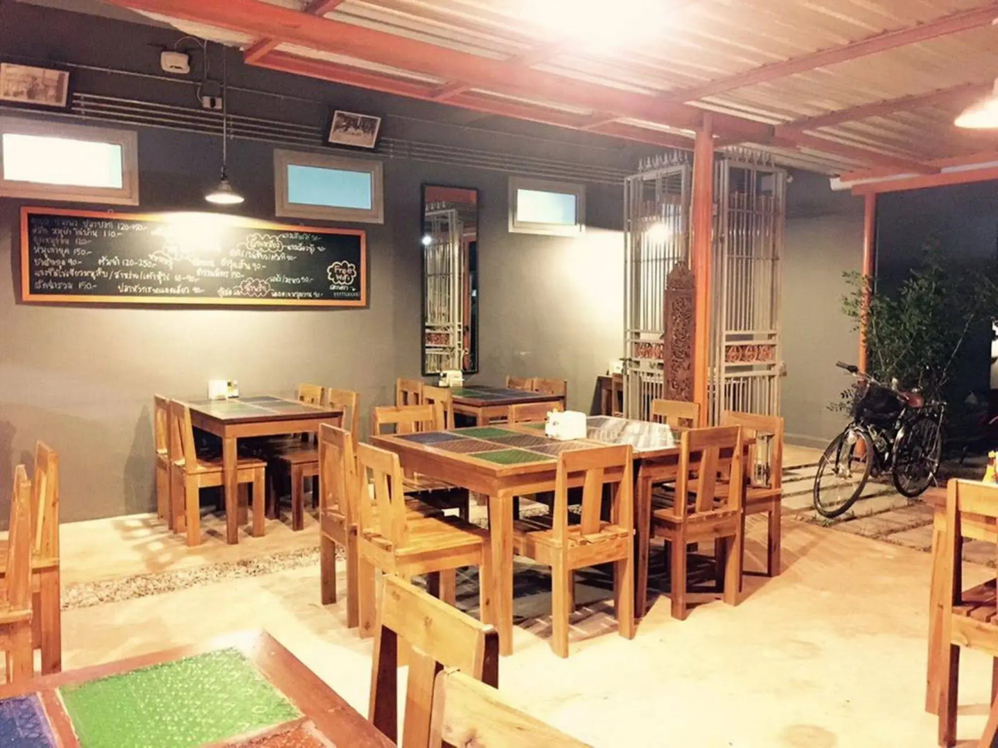 Siri Guesthouse at Suratthani