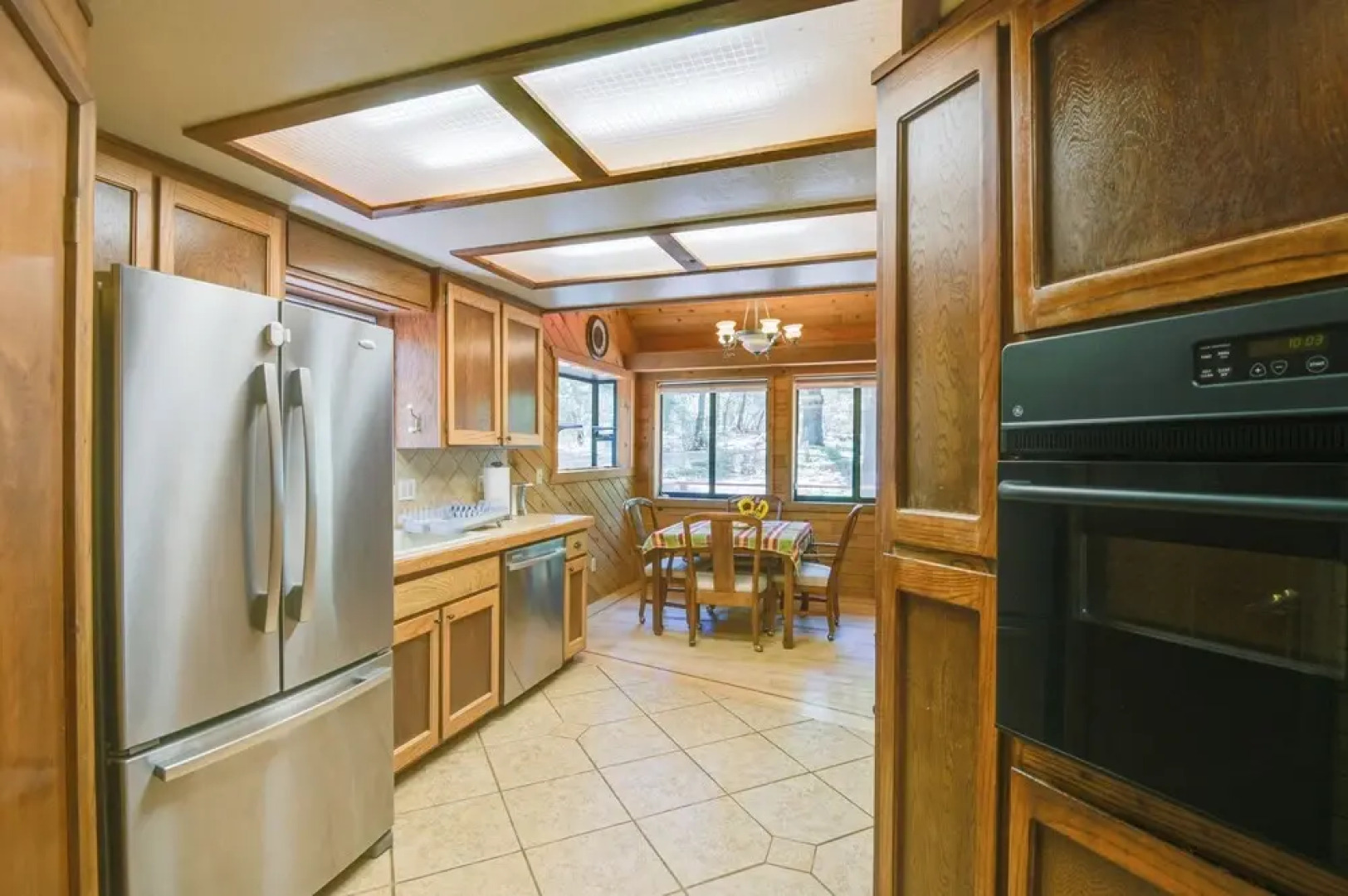 Welcoming Cole Ridge Chalet in Kelseyville!