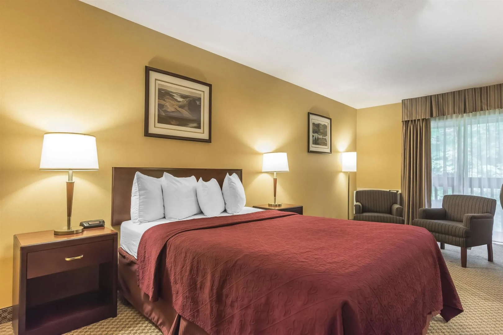 Jolly Roger Inn Resort