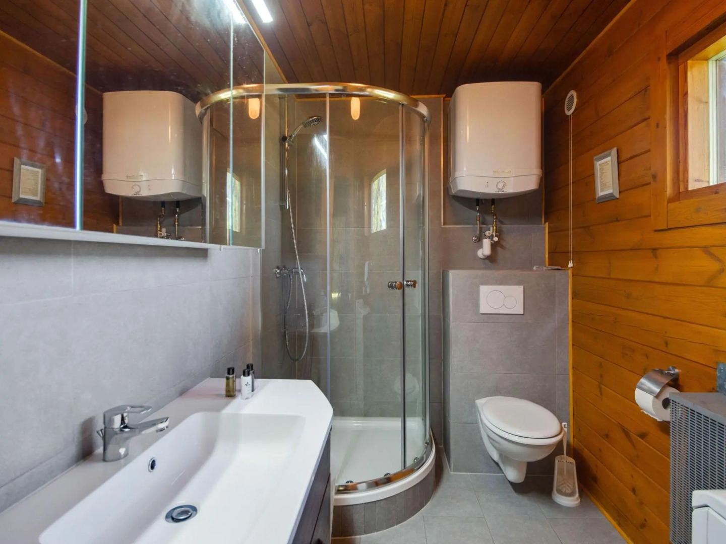 Cozy Holiday Home On The Heidegut In Eschede