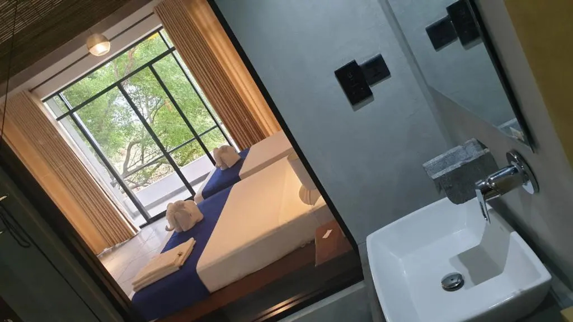 Royal Tusker Udawalawa