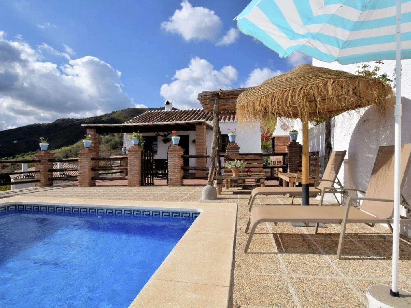 Cozy Cottage in El Borge With Private Pool
