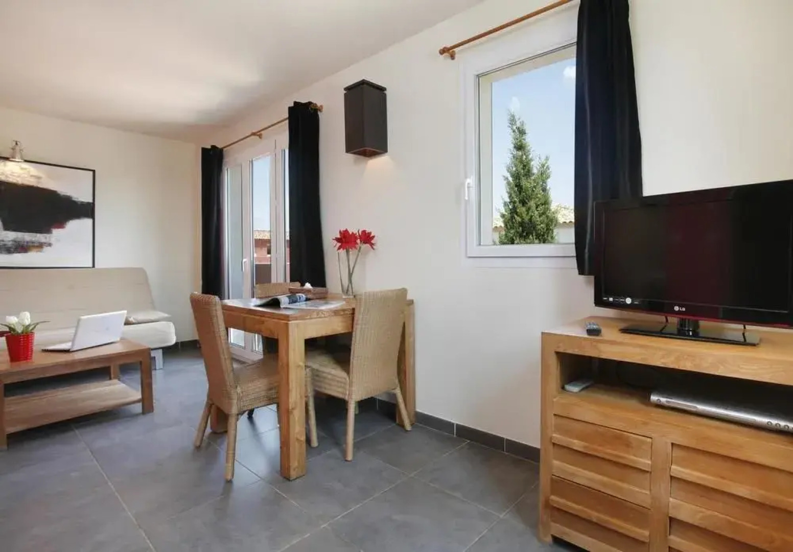 Le Milos Residence Hotel