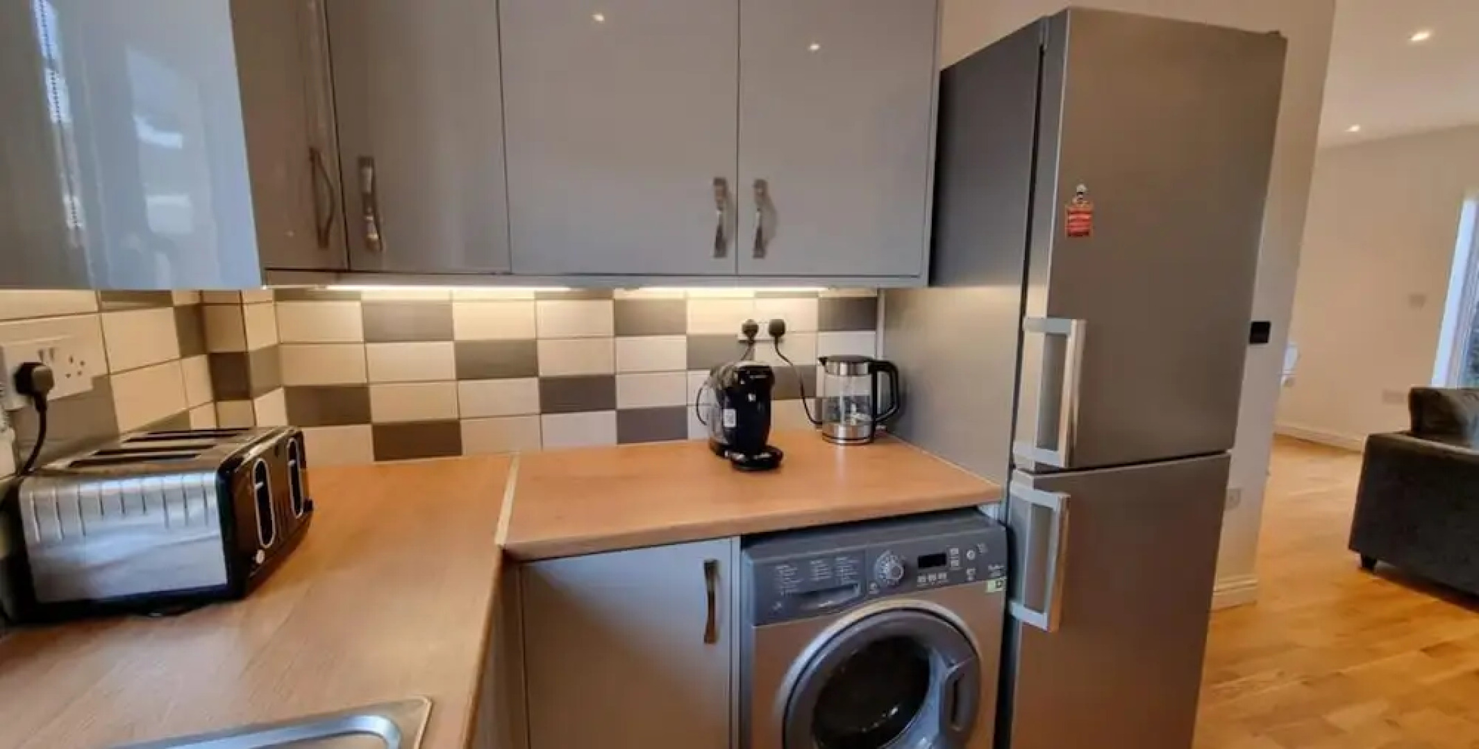 Cliffe House by Kasar Stays