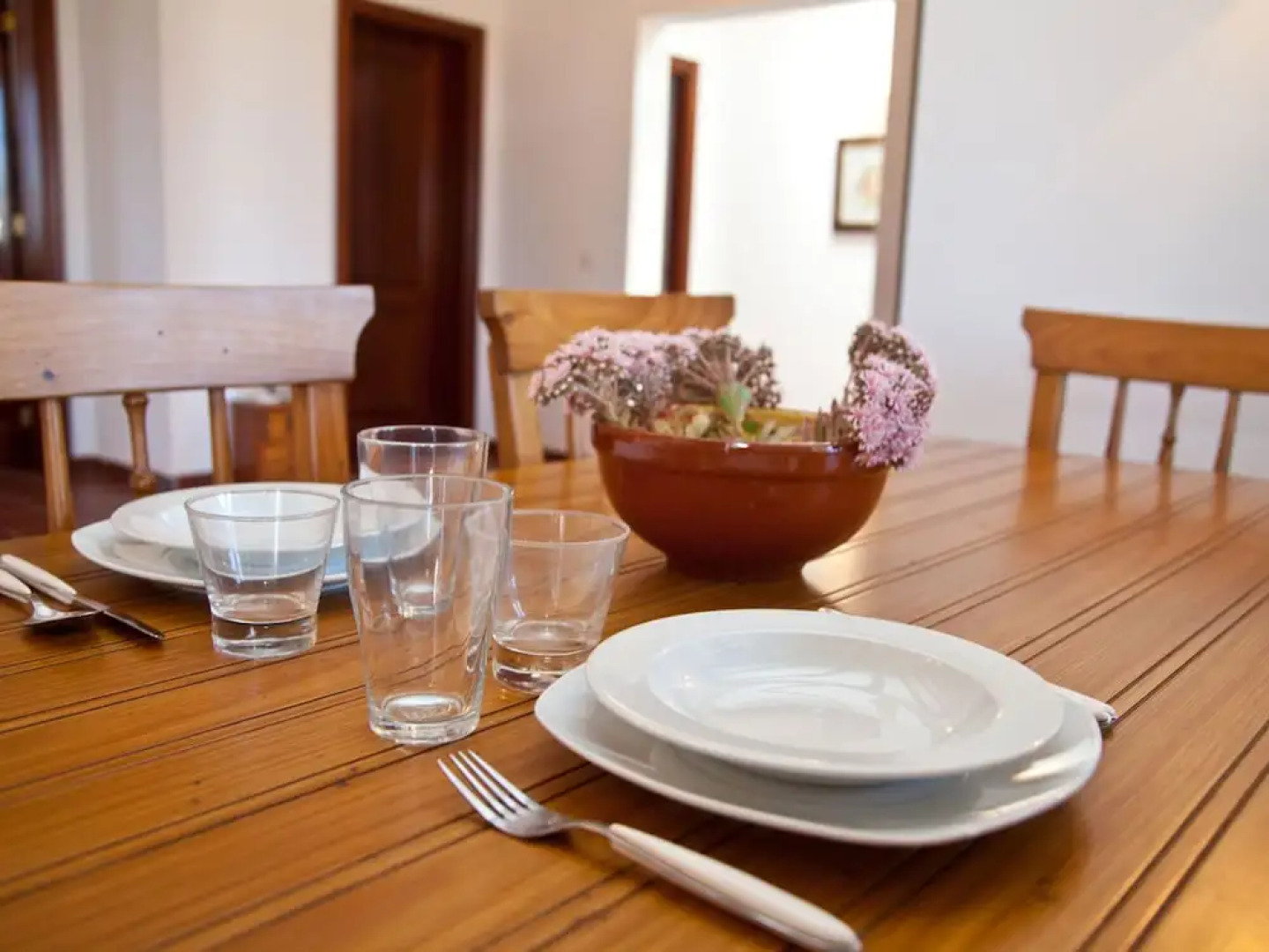 Spacious Villa in San Bartolomé With Swimming Pool