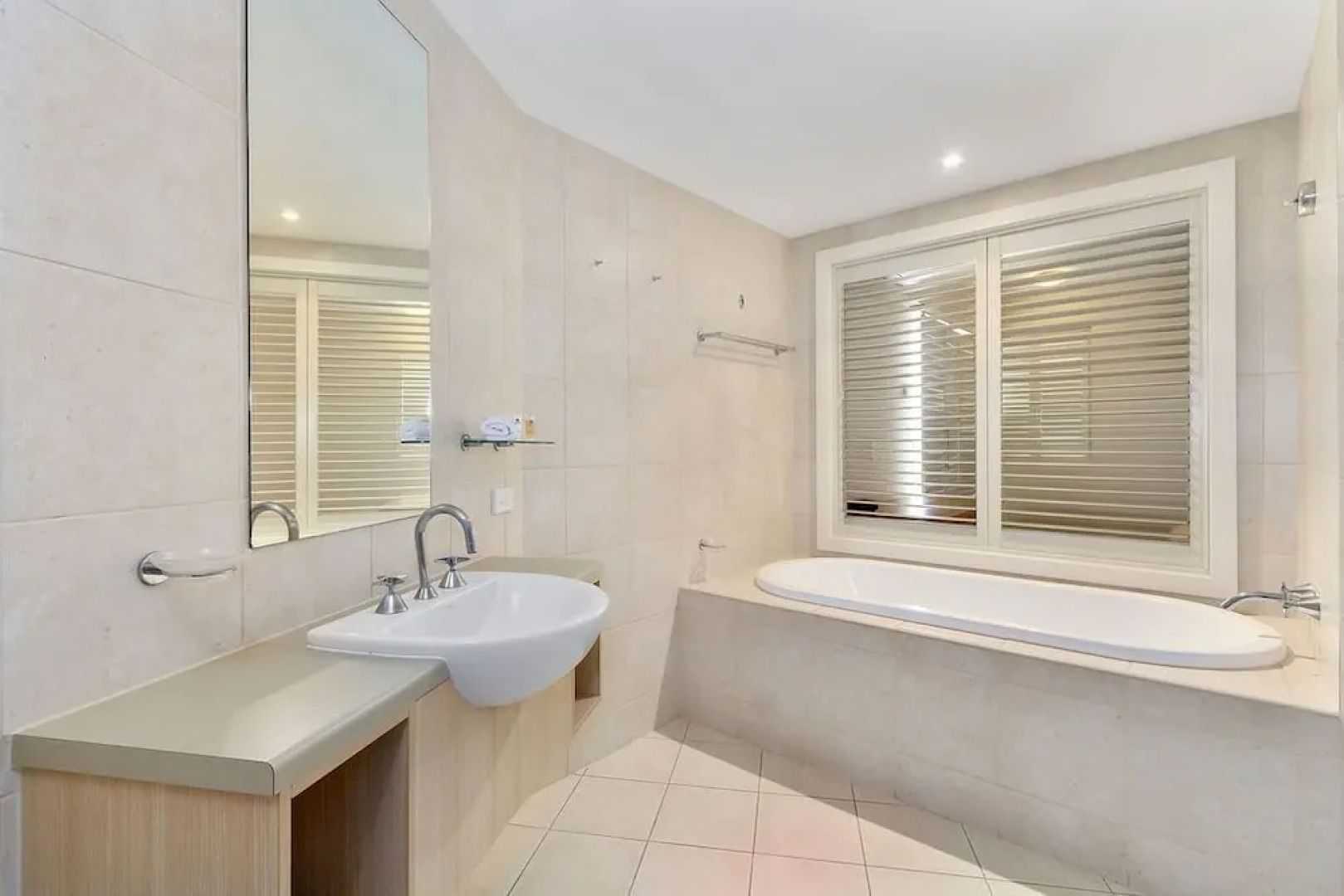 Resort On The Beach 6126-27