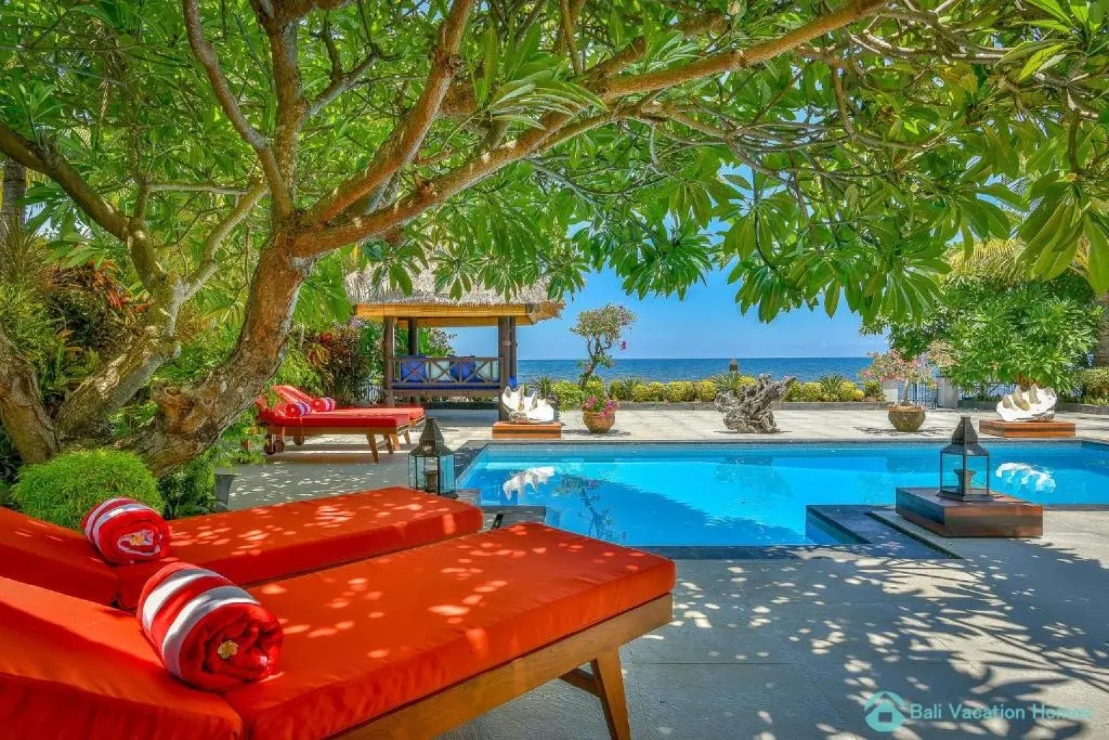 Villa Kamboja - Intimate Luxury Lovina Beach Villa