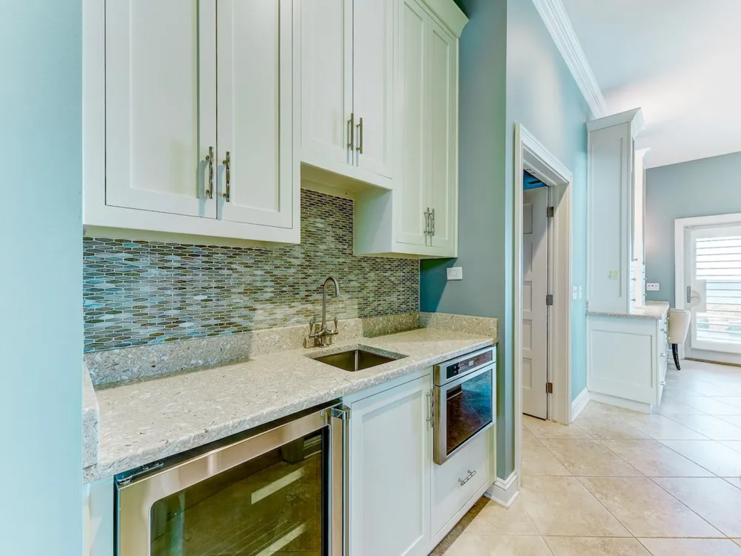 Paradise Palms by Vtrips