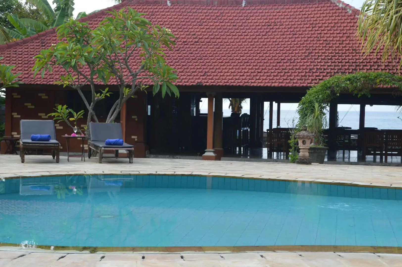 Bagus Beach Resort Lovina