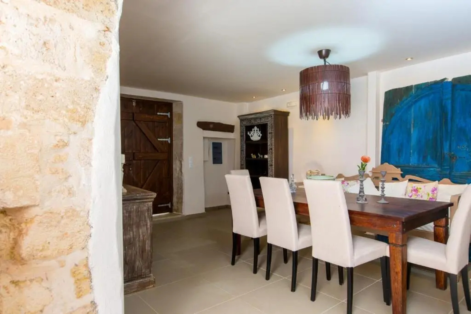 Beautiful & spacious villa with 38sqm pool & BBQ!