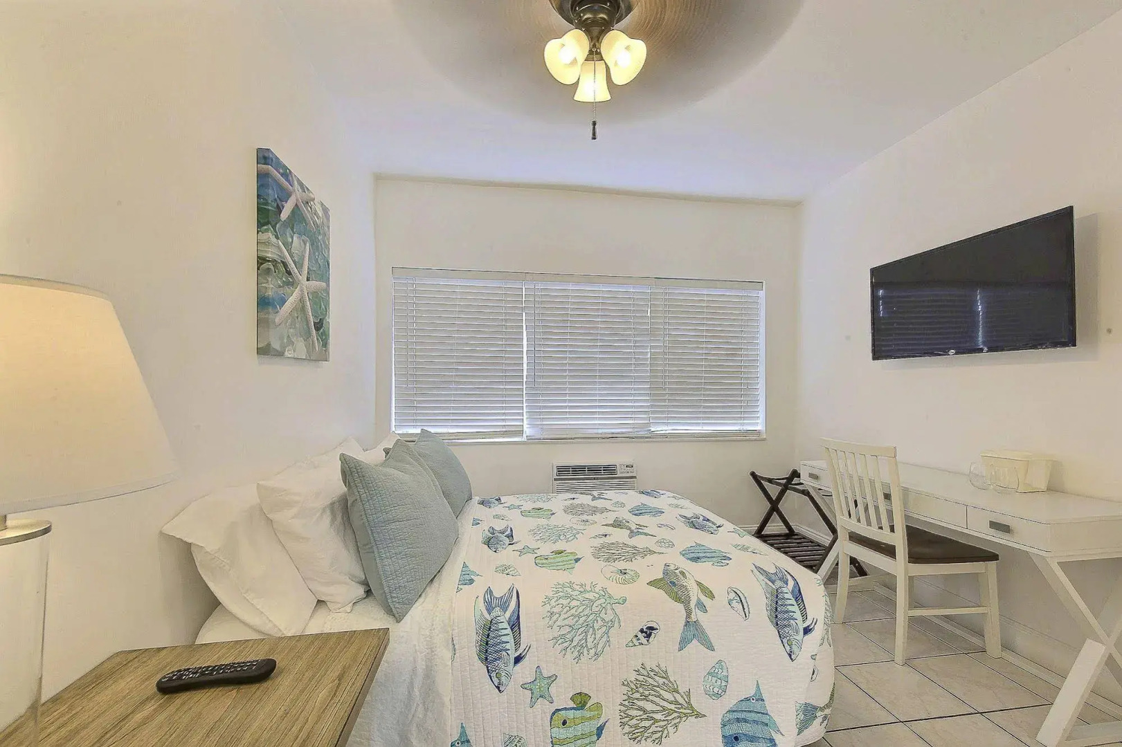 Sea Beach Plaza - Near Jungle Queen Riverboat