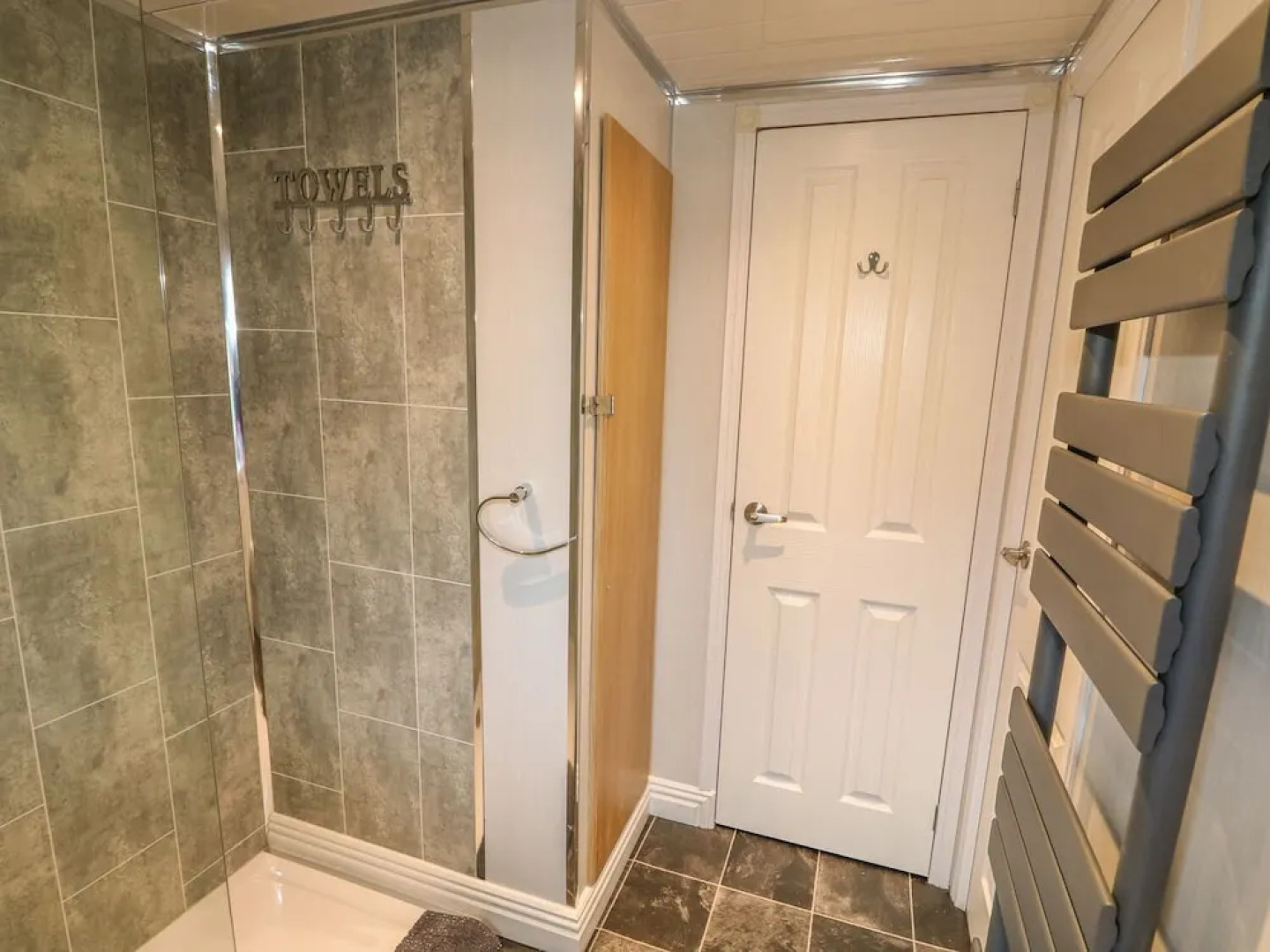 No 4 Elm Drive, Lincoln