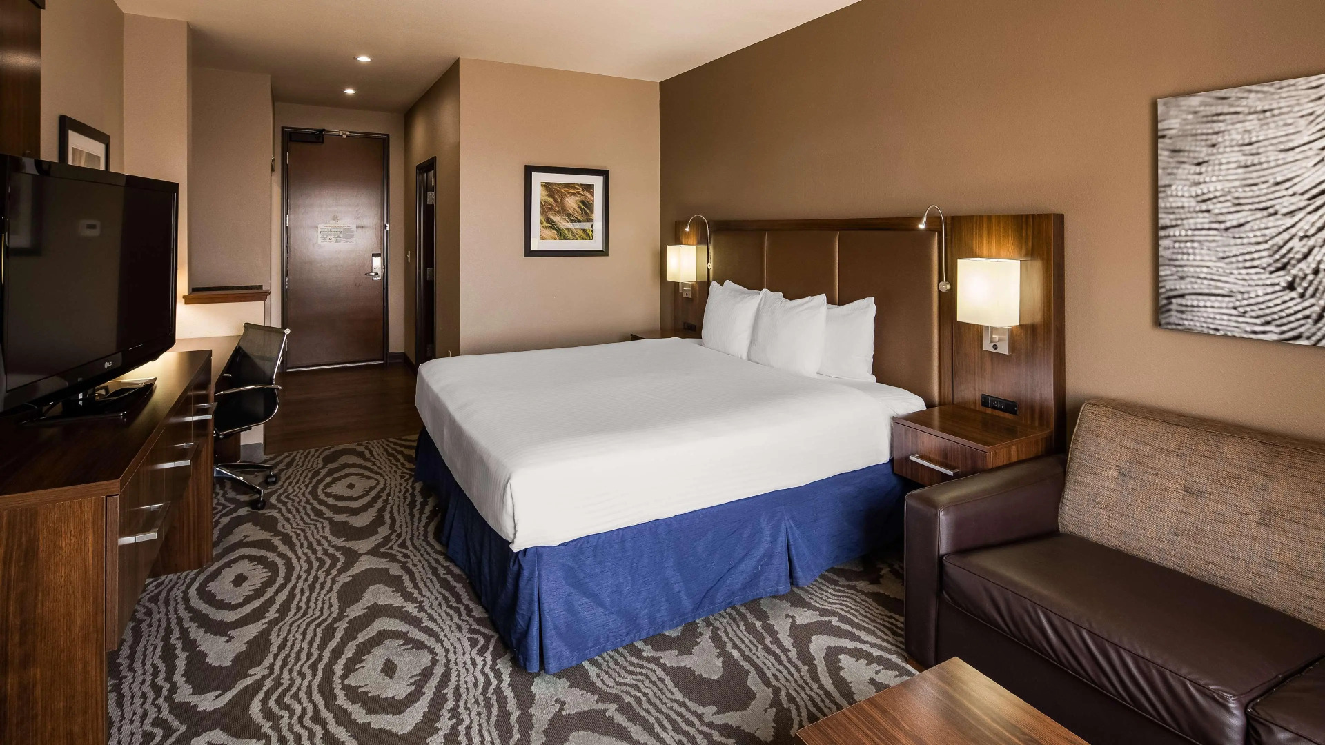 Best Western Plus Williston Hotel & Suites