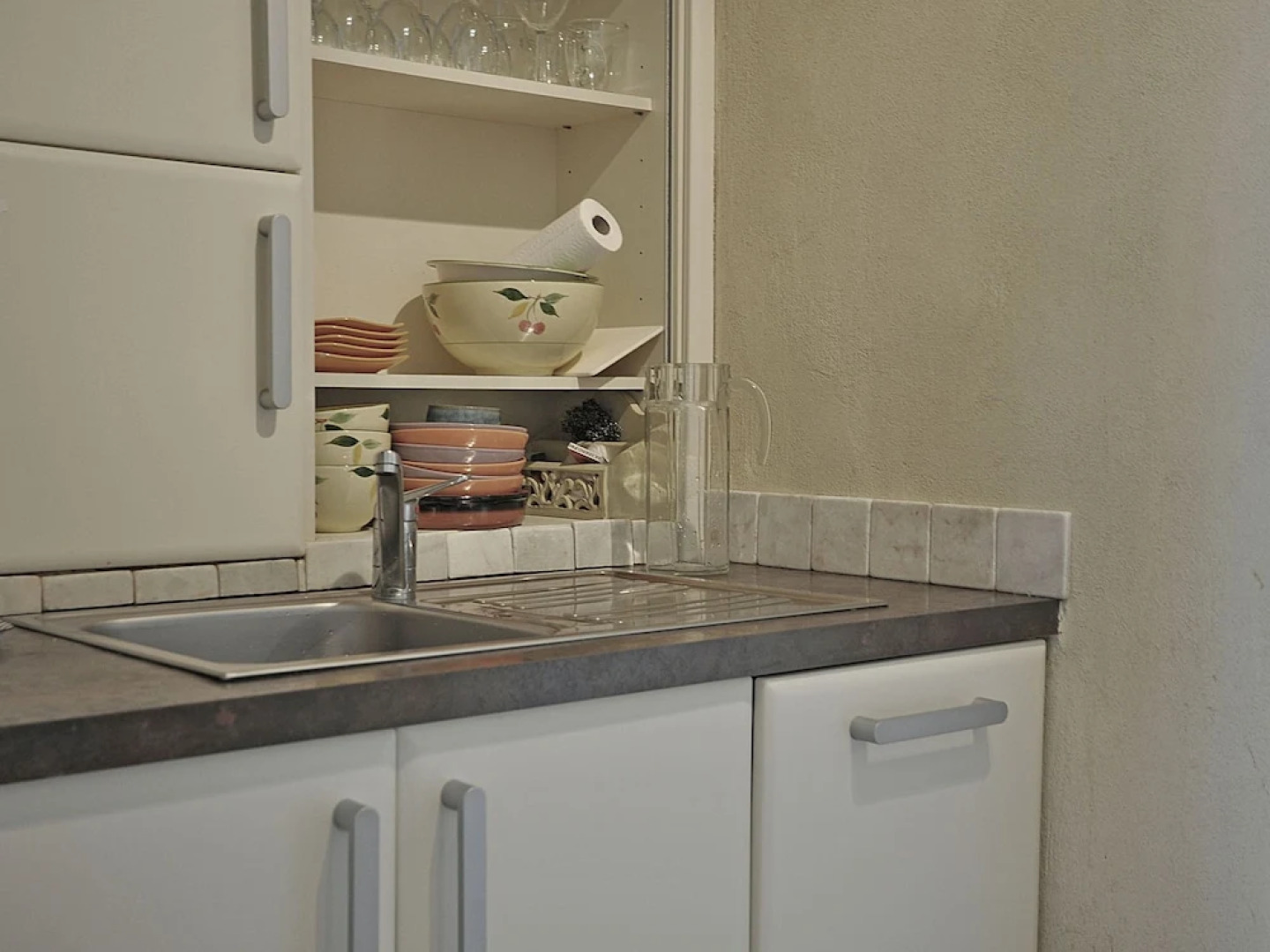 Apartment in an Original Castle With Garden in Jonquières