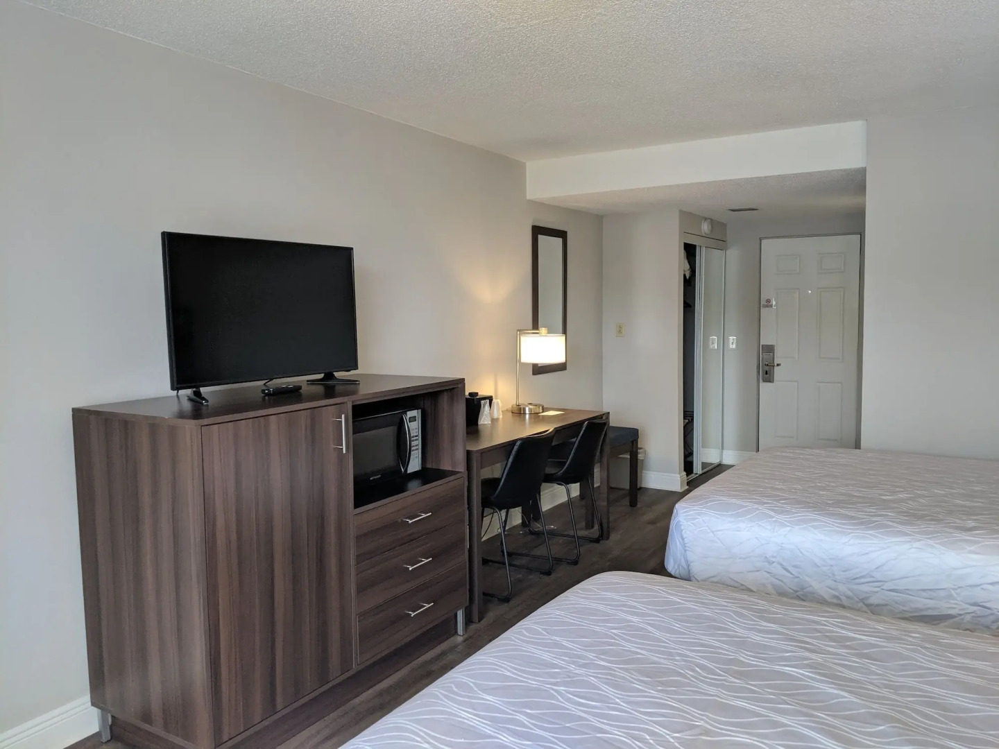 Lakefront Terrace Resort